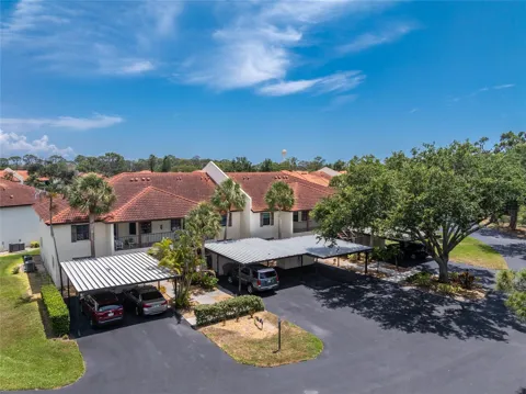 511 PINE HOLLOW CIRCLE #511