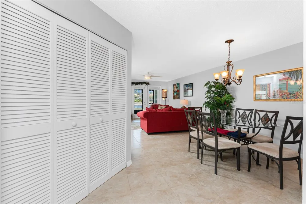 511 PINE HOLLOW CIRCLE #511 Englewood, FL 34223