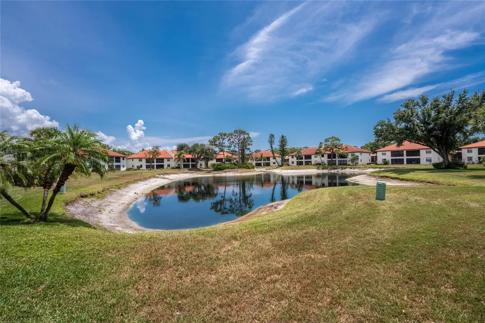 511 PINE HOLLOW CIRCLE #511 Englewood, FL 34223
