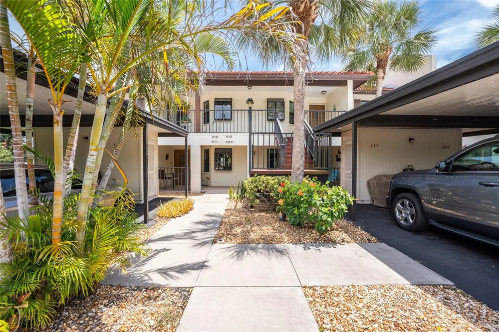 511 PINE HOLLOW CIRCLE #511 Englewood, FL 34223