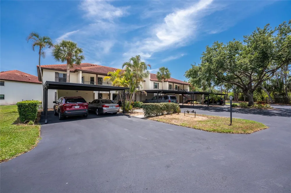 511 PINE HOLLOW CIRCLE #511 Englewood, FL 34223