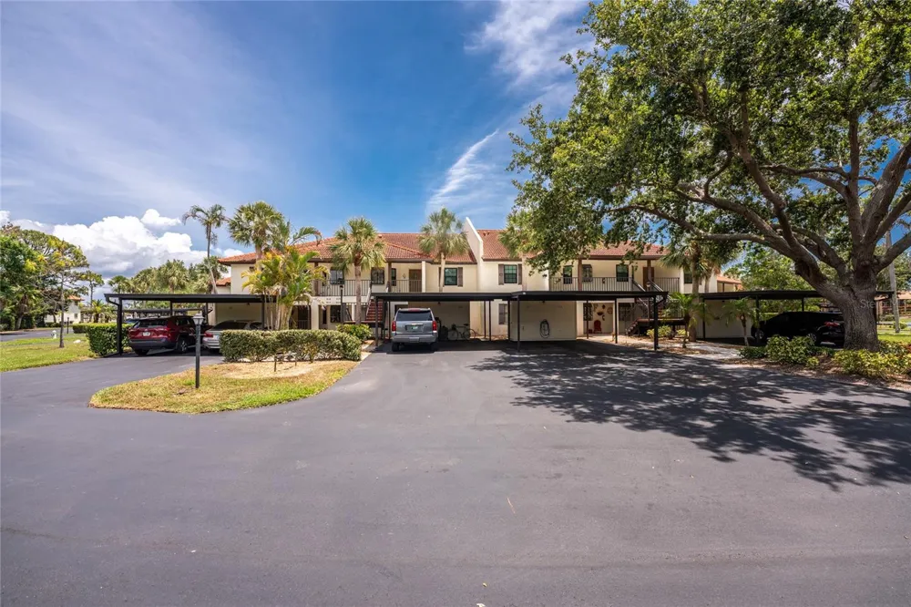 511 PINE HOLLOW CIRCLE #511 Englewood, FL 34223