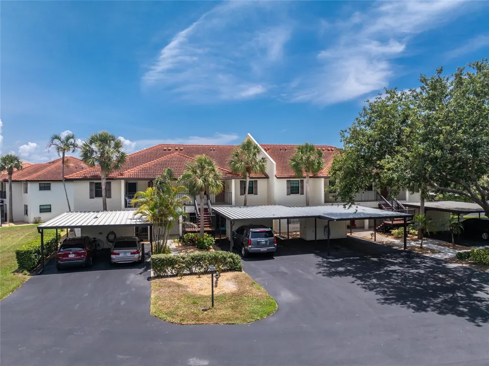 511 PINE HOLLOW CIRCLE #511 Englewood, FL 34223
