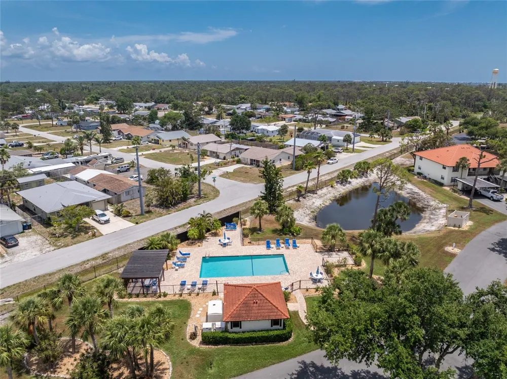 511 PINE HOLLOW CIRCLE #511 Englewood, FL 34223