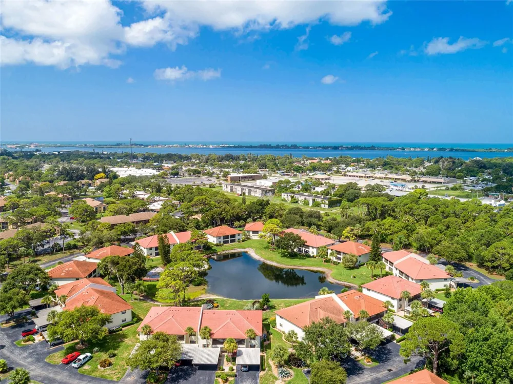 511 PINE HOLLOW CIRCLE #511 Englewood, FL 34223