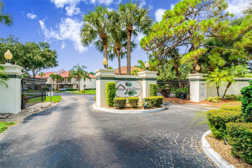 511 PINE HOLLOW CIRCLE #511 Englewood, FL 34223