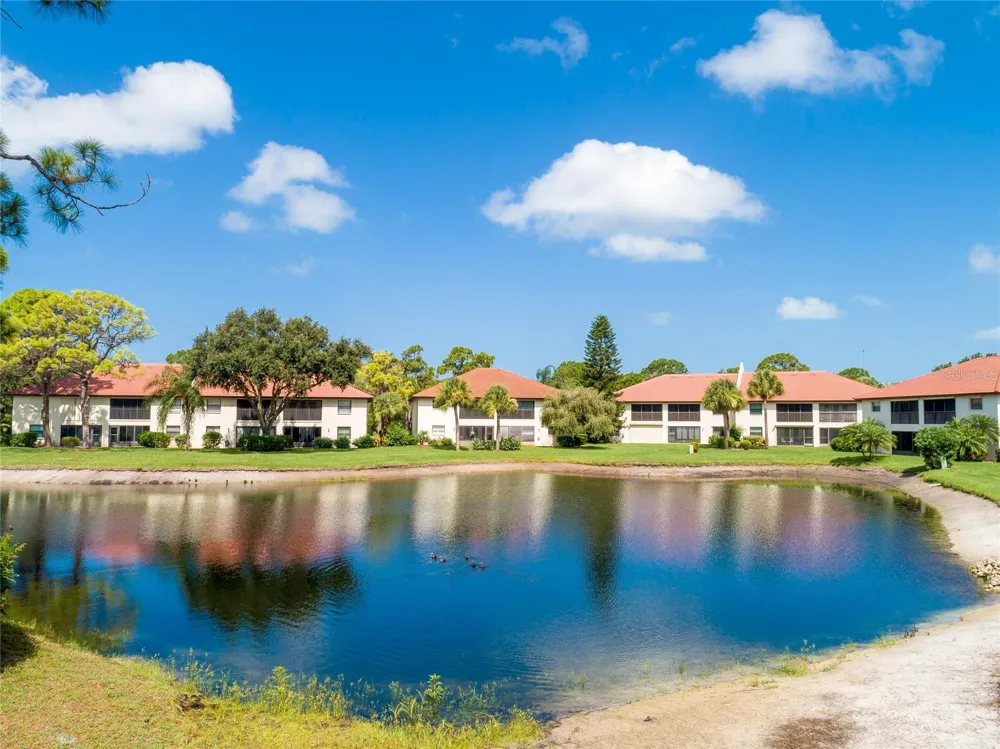 511 PINE HOLLOW CIRCLE #511 Englewood, FL 34223