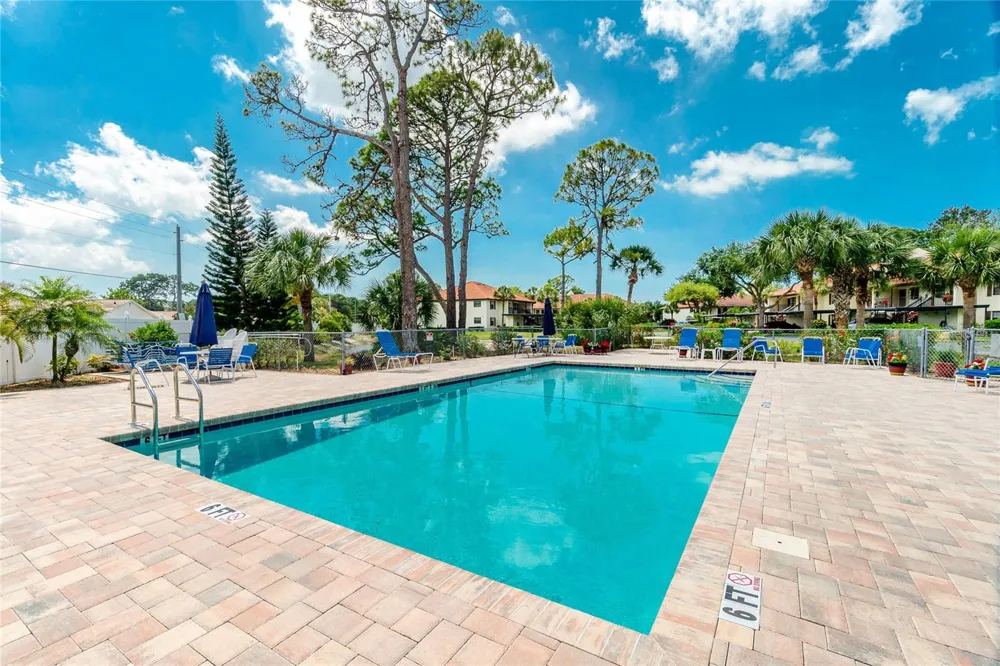 511 PINE HOLLOW CIRCLE #511 Englewood, FL 34223