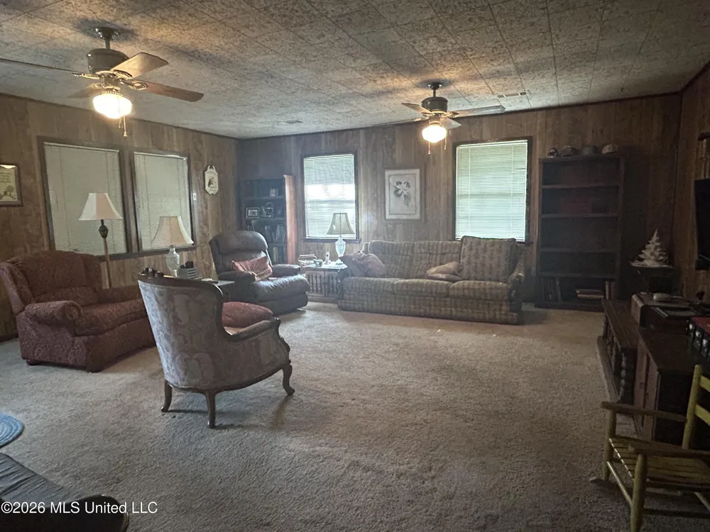 27 Sunset Circle Greenwood, MS 38930