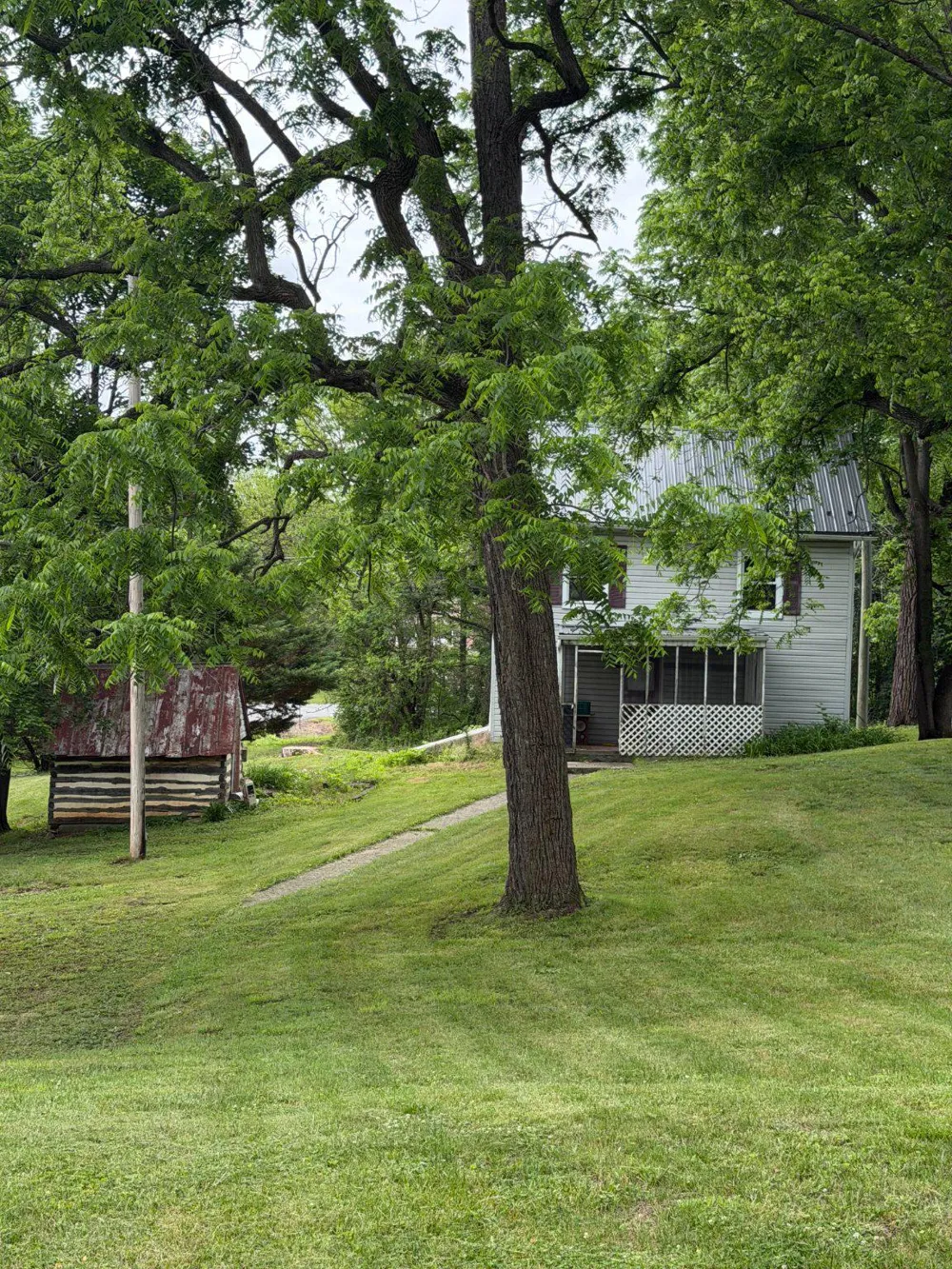 5947 APPLETOWN ROAD Boonsboro, MD 21713