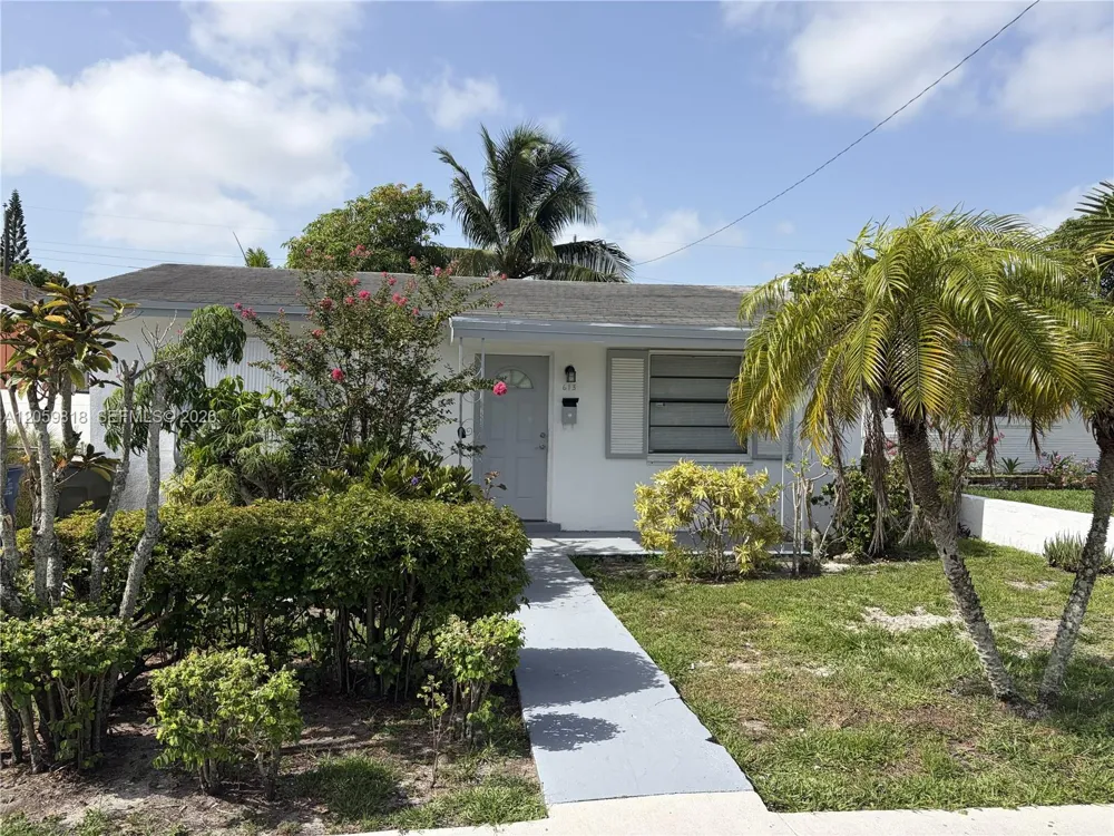 613 NW 5 CT Hallandale Beach, FL 33009