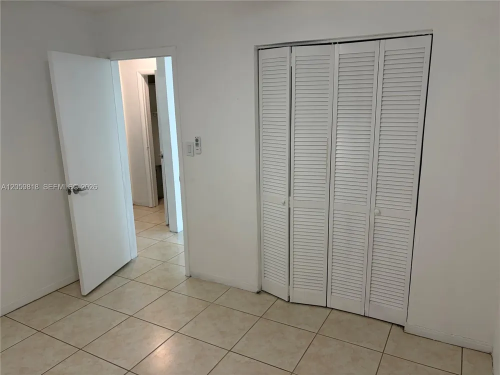 613 NW 5 CT Hallandale Beach, FL 33009