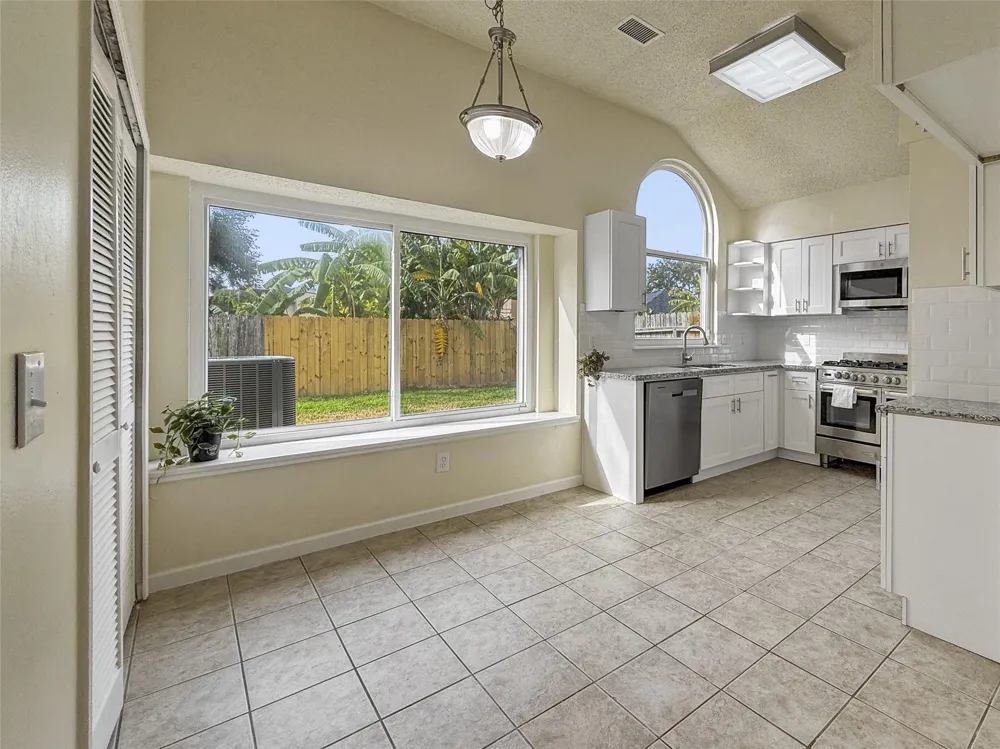 13635 Repa Lane Houston, TX 77014