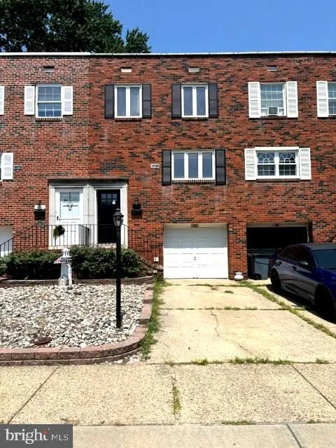 143 SUBURBAN TERRACE
