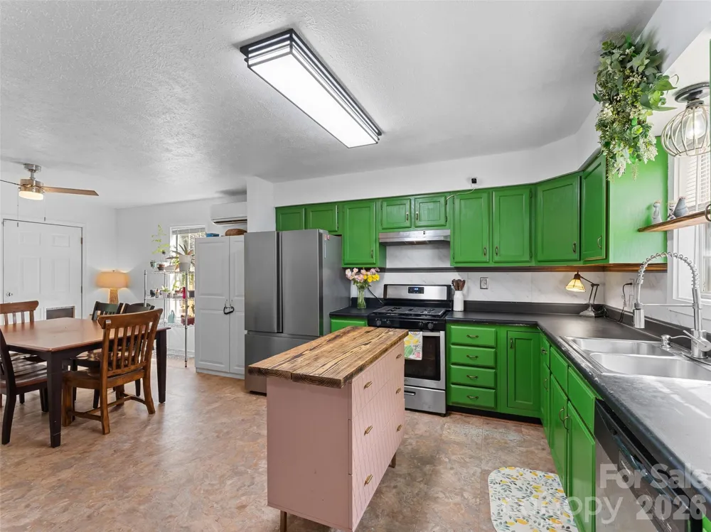 105 Big Bear Drive Pisgah Forest, NC 28768