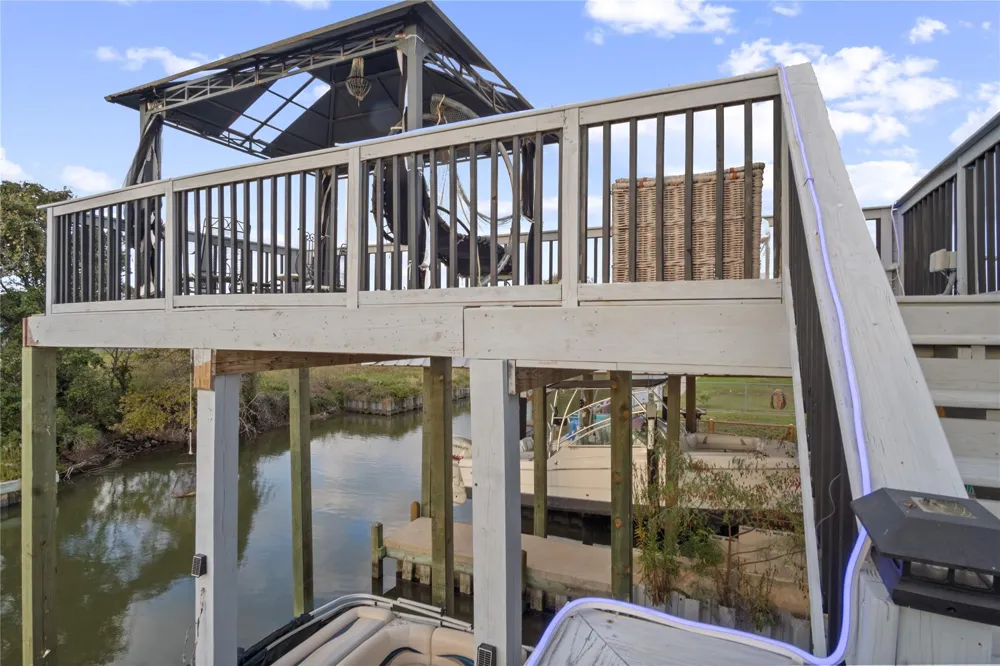 1129 Prides Lane Bolivar Peninsula, TX 77650