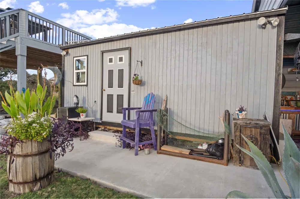 1129 Prides Lane Bolivar Peninsula, TX 77650