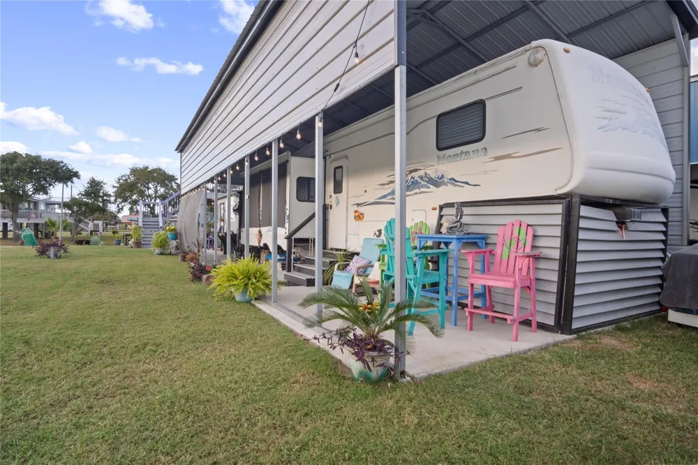 1129 Prides Lane Bolivar Peninsula, TX 77650