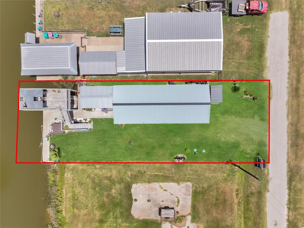 1129 Prides Lane Bolivar Peninsula, TX 77650