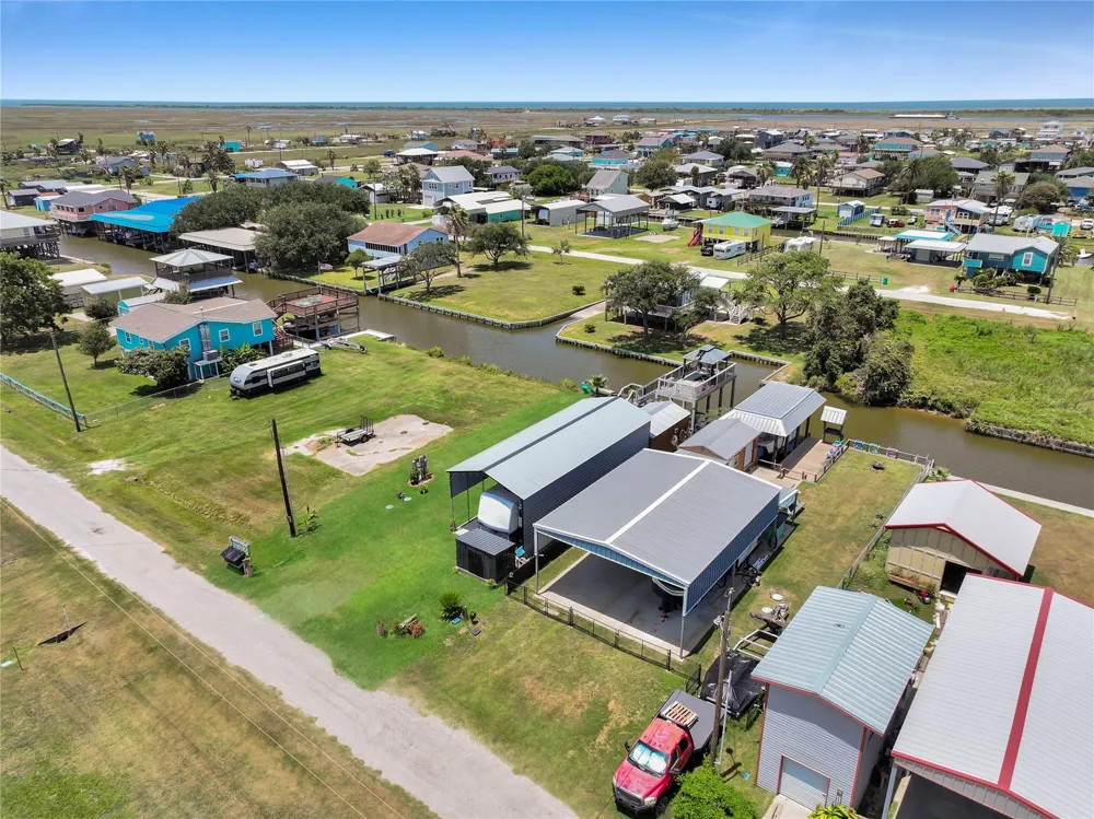 1129 Prides Lane Bolivar Peninsula, TX 77650