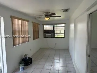 1635 NW 1st Ave Florida City, FL 33034