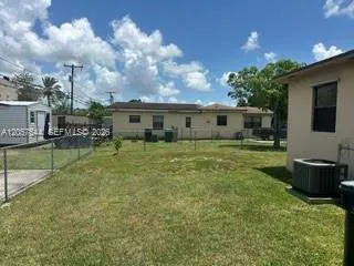 1635 NW 1st Ave Florida City, FL 33034