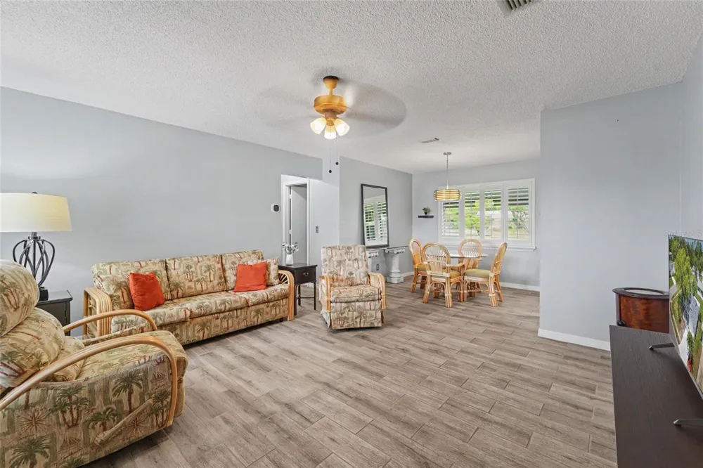 1496 QUEEN ANNE DRIVE Palm Harbor, FL 34684
