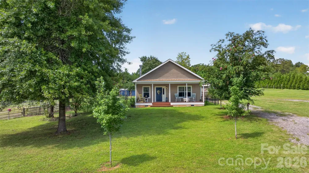 1568 John Smith Road Columbus, NC 28722