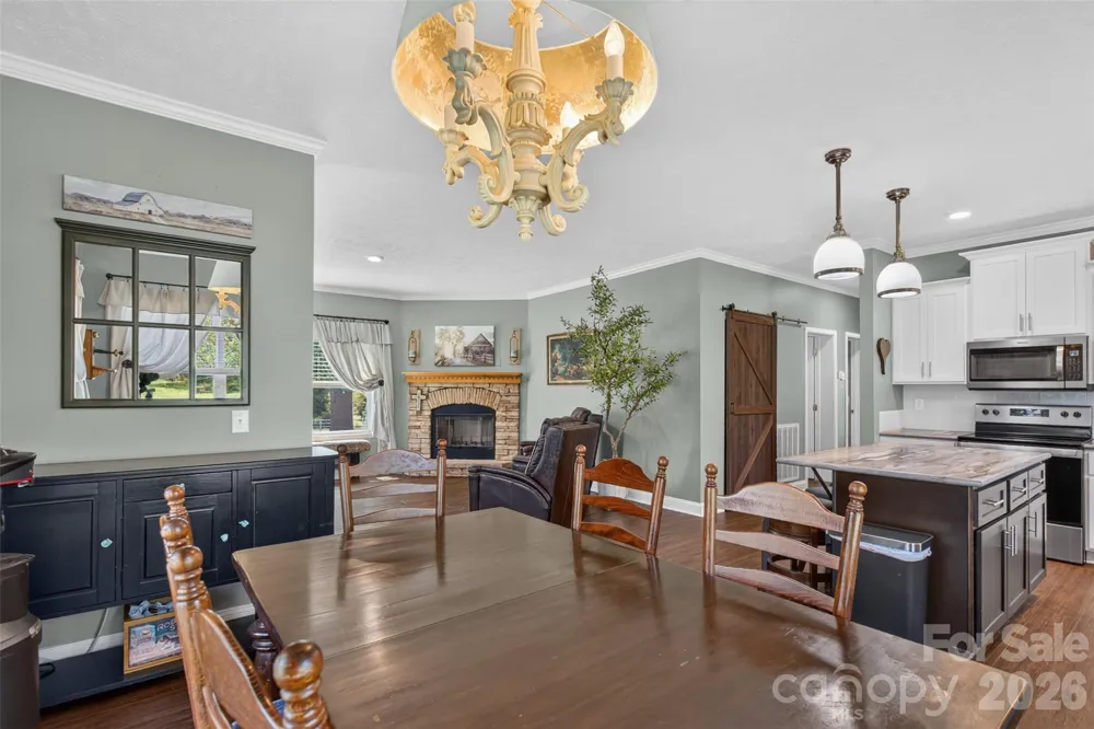 1568 John Smith Road Columbus, NC 28722