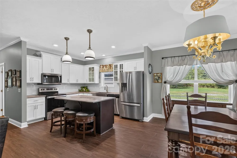 1568 John Smith Road Columbus, NC 28722