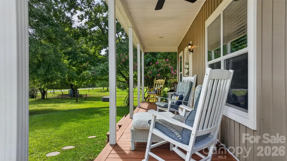 1568 John Smith Road Columbus, NC 28722