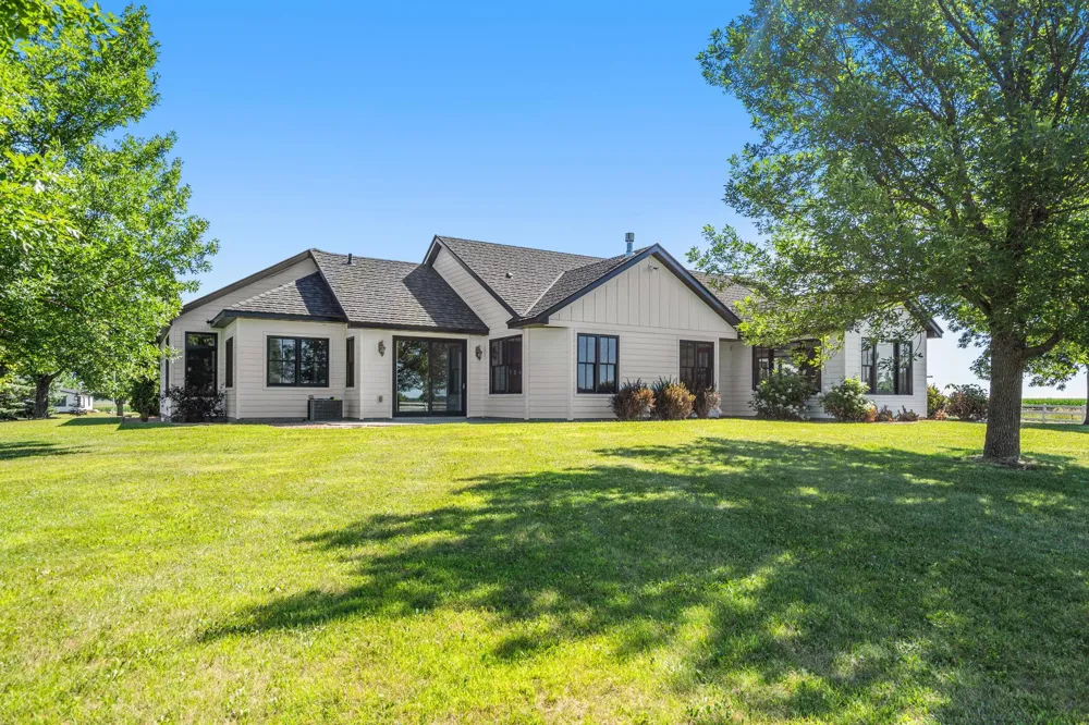 46445 250th Street Gaylord, MN 55334