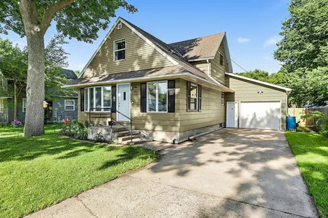 420 S 8th Street