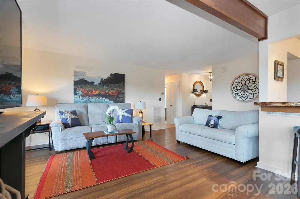 264 Tinequa Drive Brevard, NC 28712