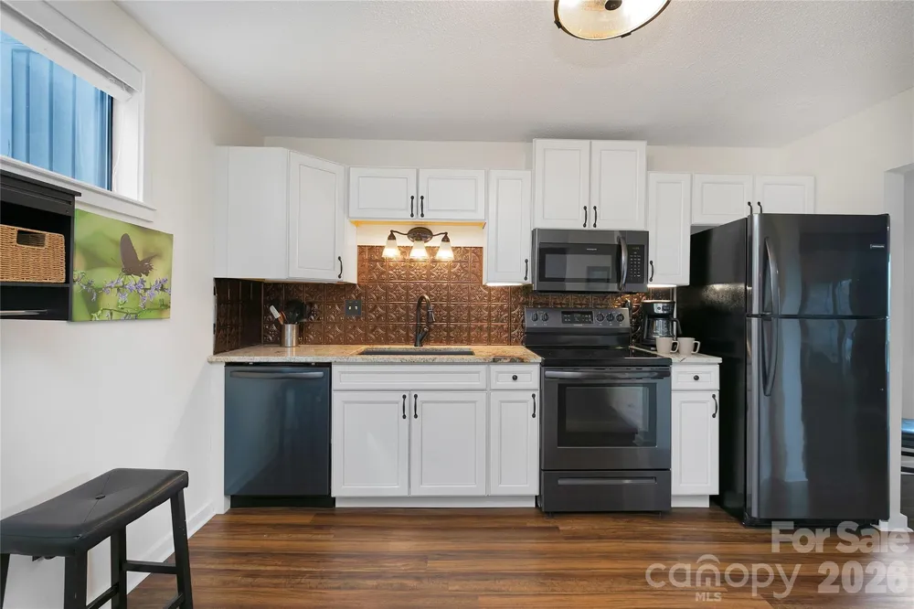 264 Tinequa Drive Brevard, NC 28712