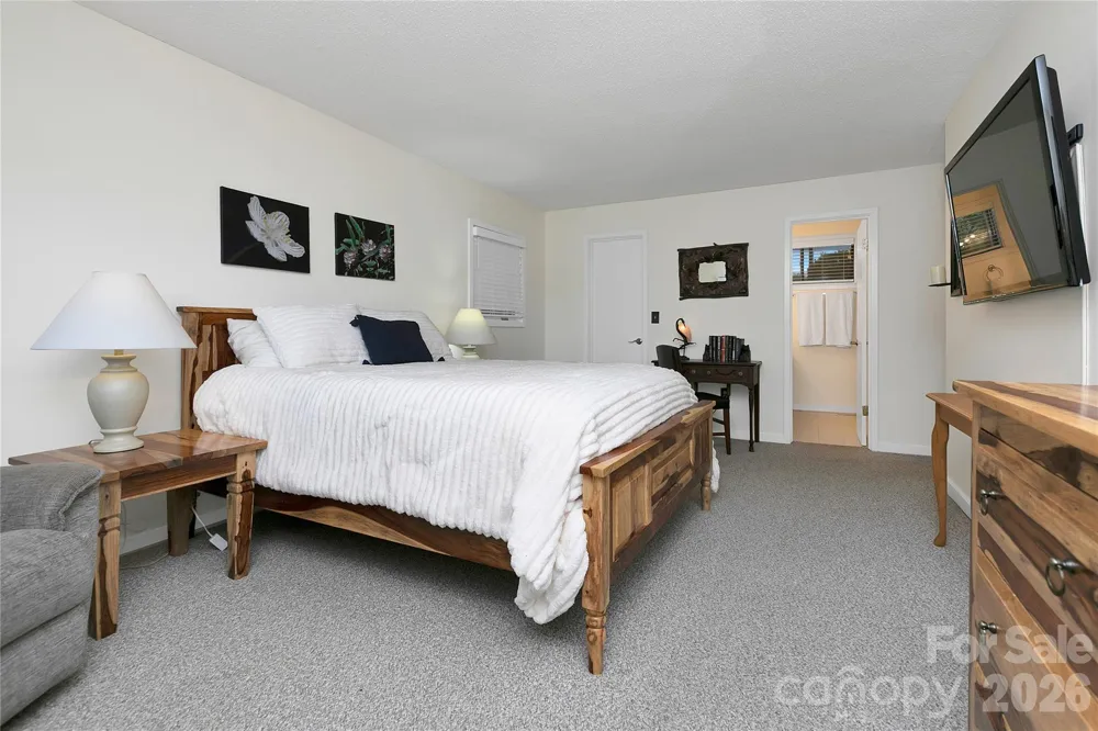 264 Tinequa Drive Brevard, NC 28712