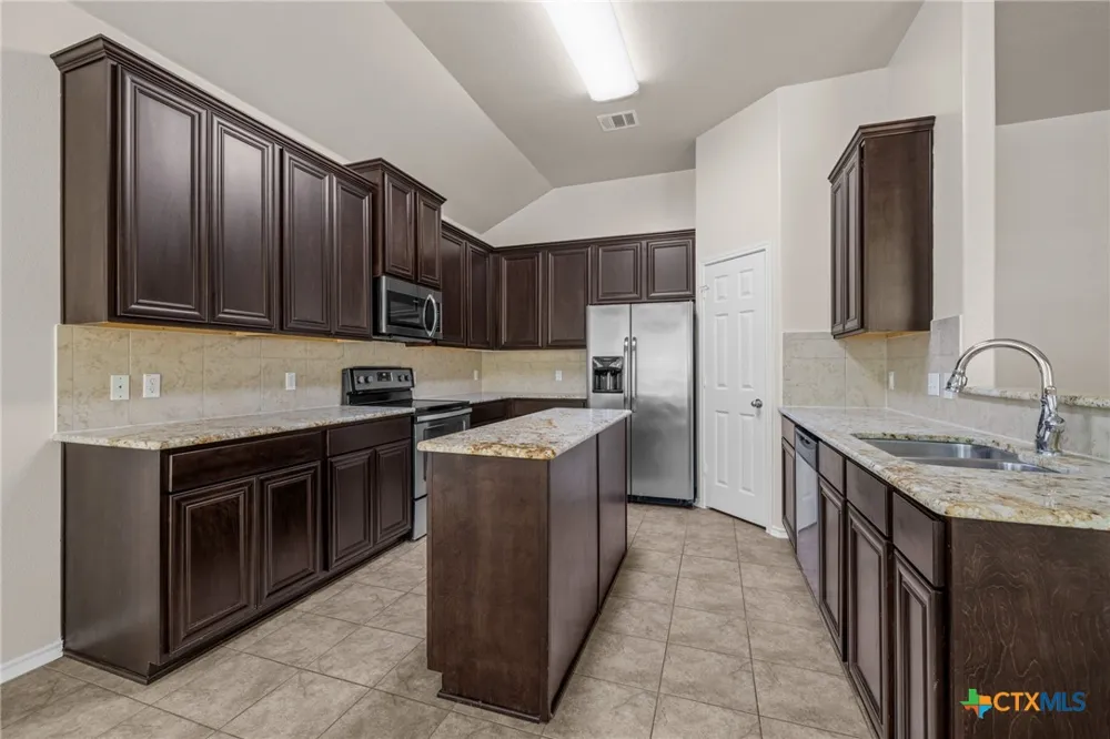 6308 Blayney Drive Killeen, TX 76549
