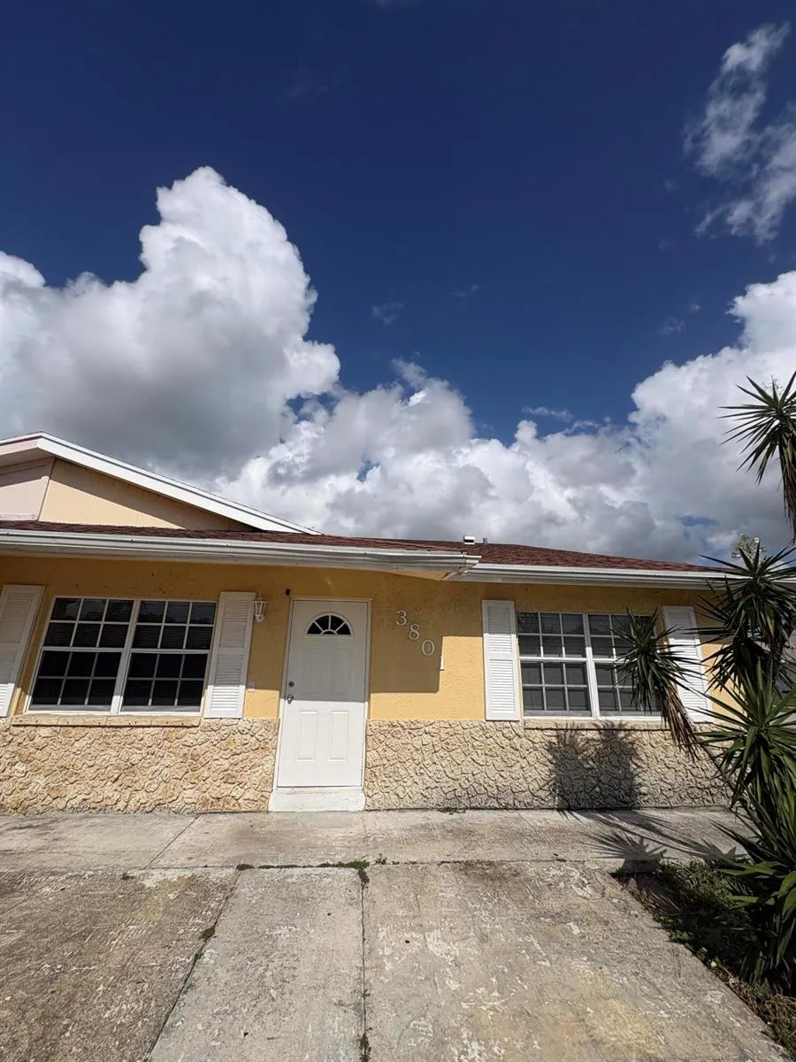 3801 Van Cott Circle West Palm Beach, FL 33403