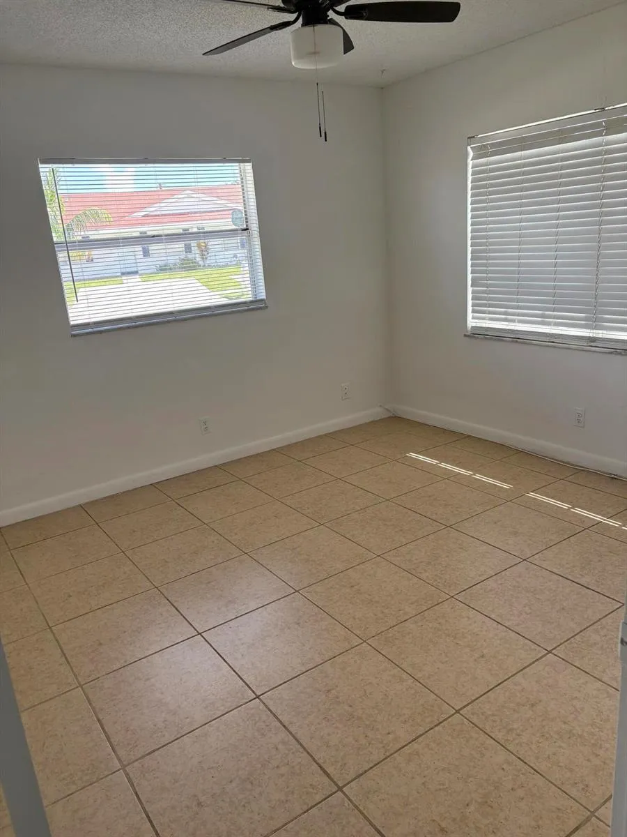3801 Van Cott Circle West Palm Beach, FL 33403