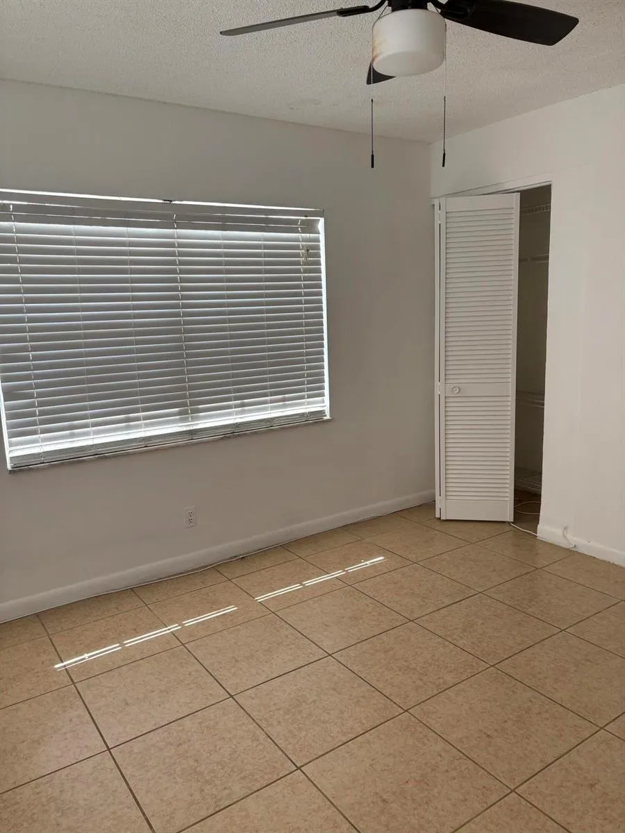 3801 Van Cott Circle West Palm Beach, FL 33403