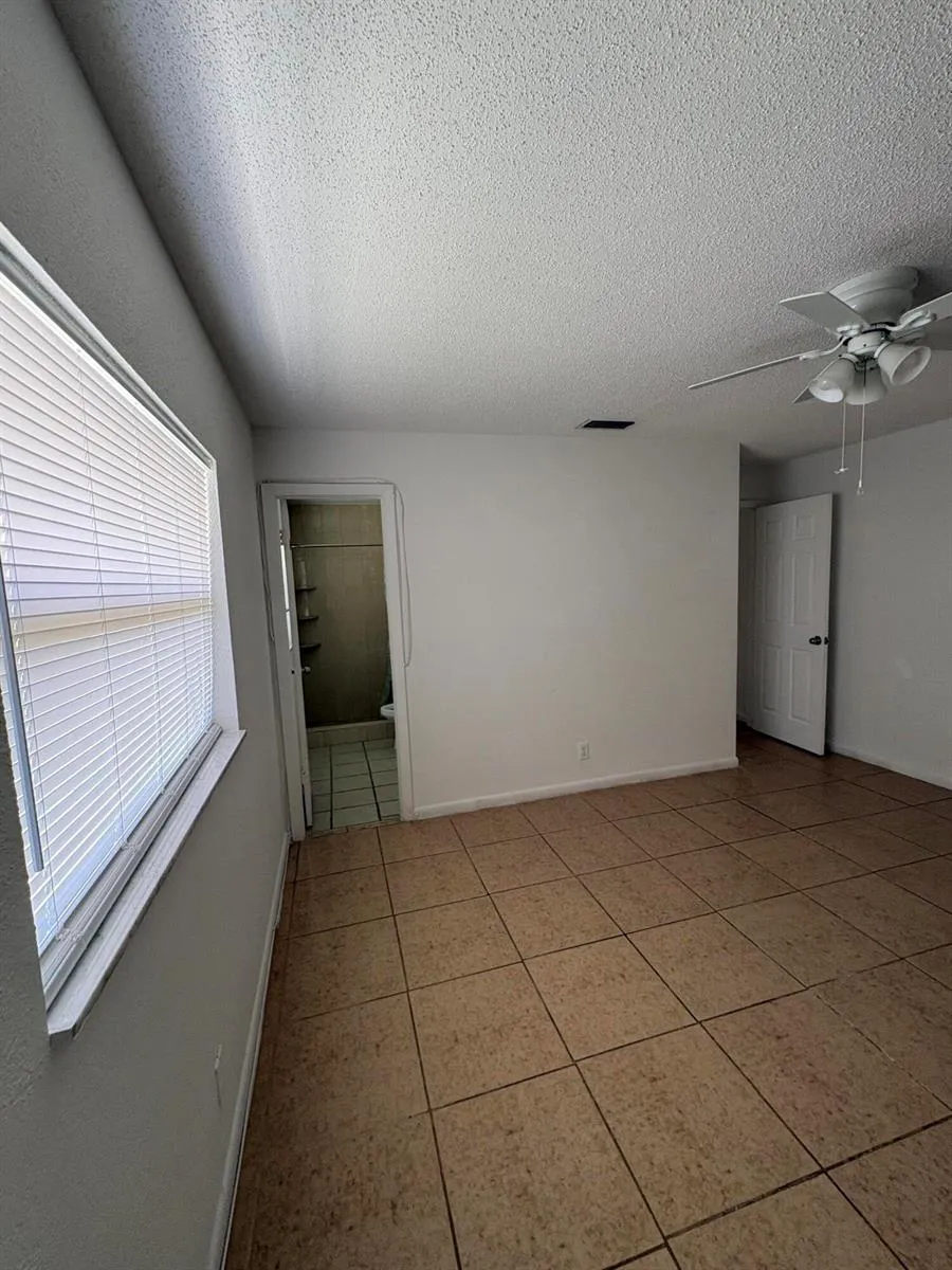3801 Van Cott Circle West Palm Beach, FL 33403