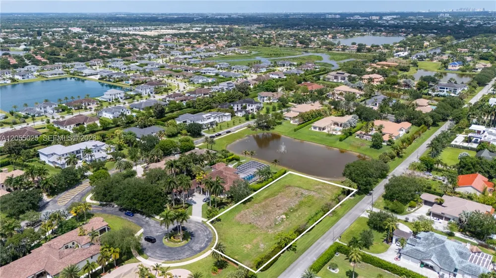 2270 Dorado Ave Davie, FL 33324