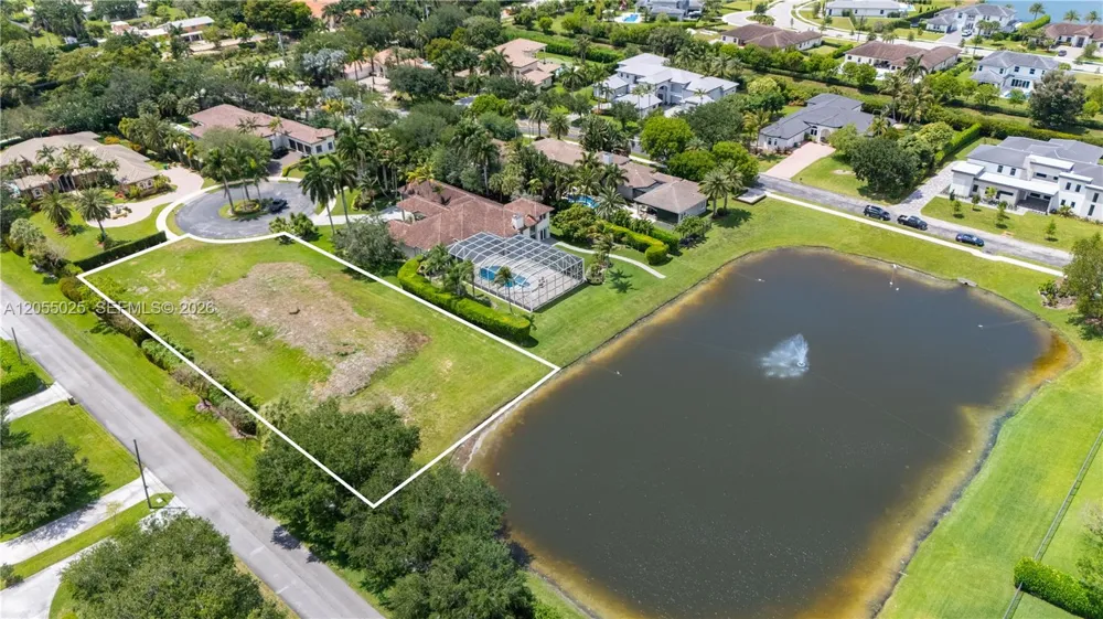 2270 Dorado Ave Davie, FL 33324