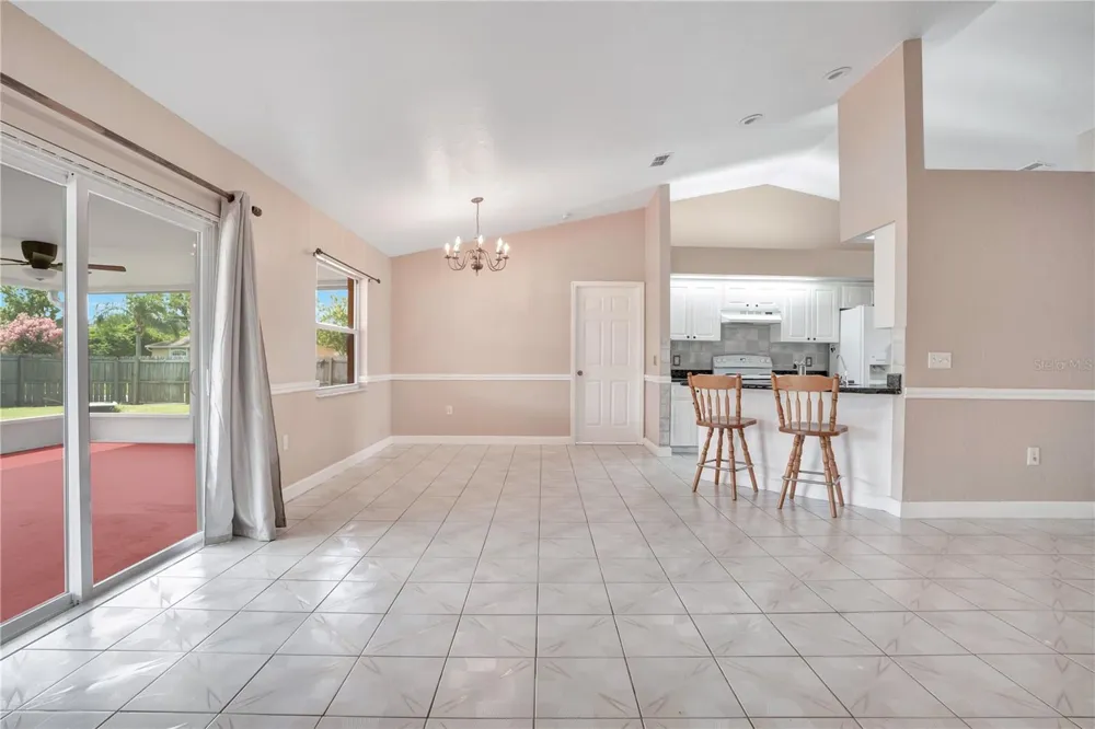 667 JESSANDA CIR Lakeland, FL 33813