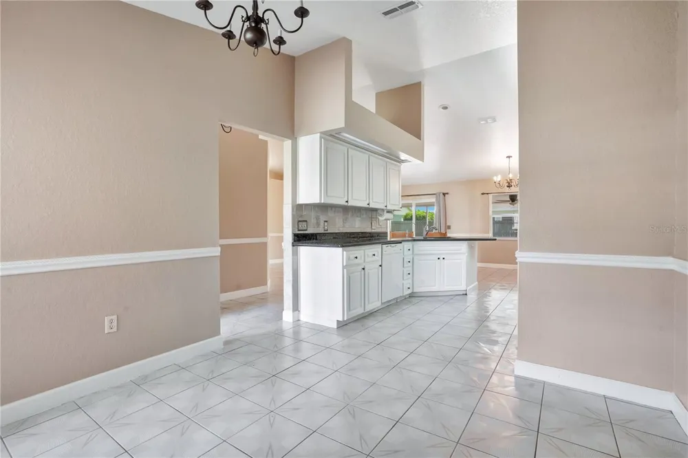 667 JESSANDA CIR Lakeland, FL 33813
