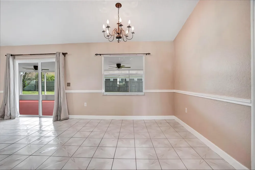 667 JESSANDA CIR Lakeland, FL 33813
