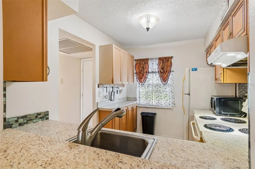 11110 CARRIAGE HILL DRIVE #5 Port Richey, FL 34668