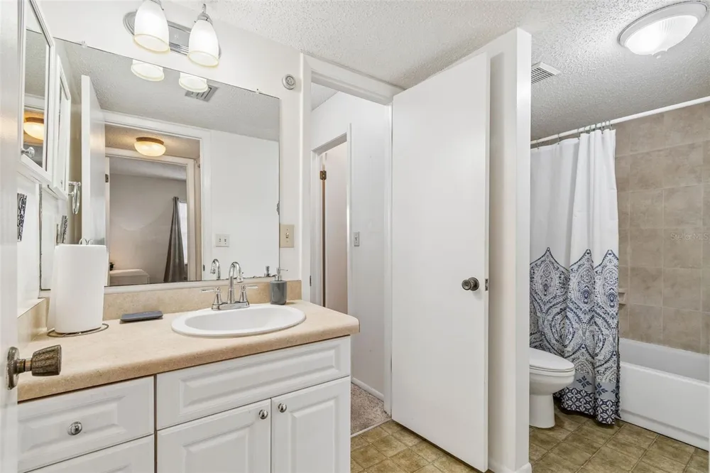 11110 CARRIAGE HILL DRIVE #5 Port Richey, FL 34668