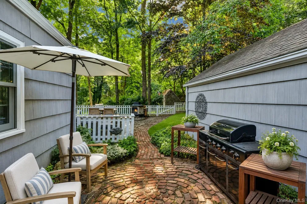2 Dogwood Drive Stony Brook, NY 11790