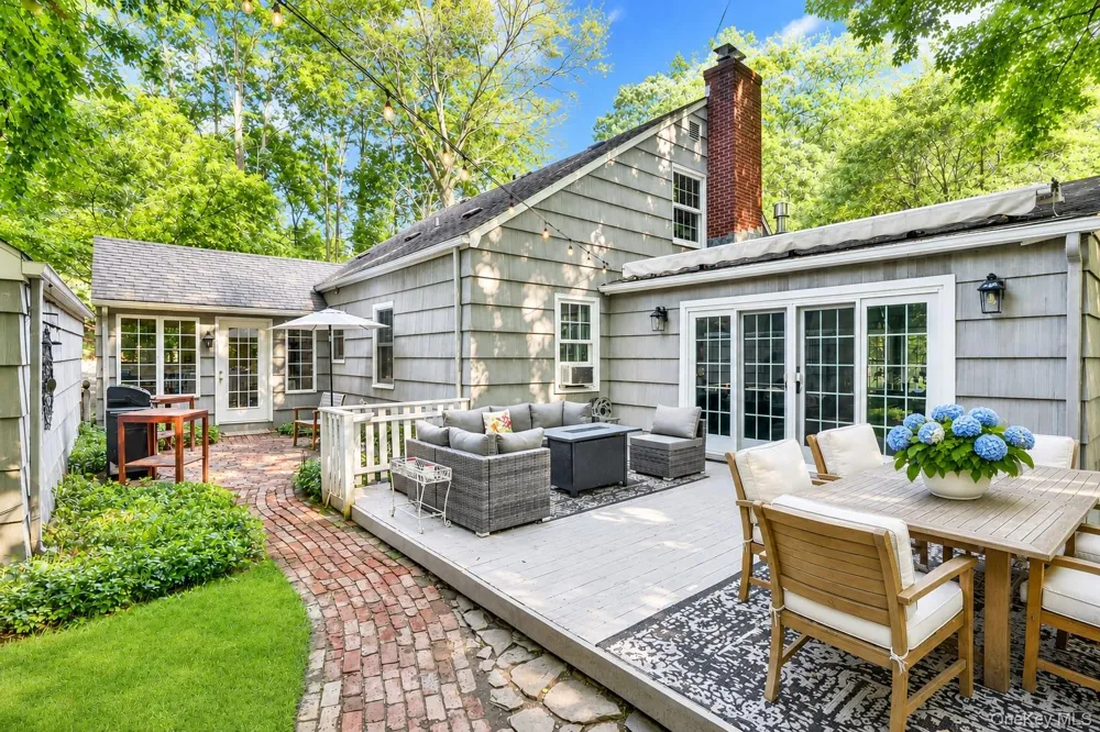 2 Dogwood Drive Stony Brook, NY 11790
